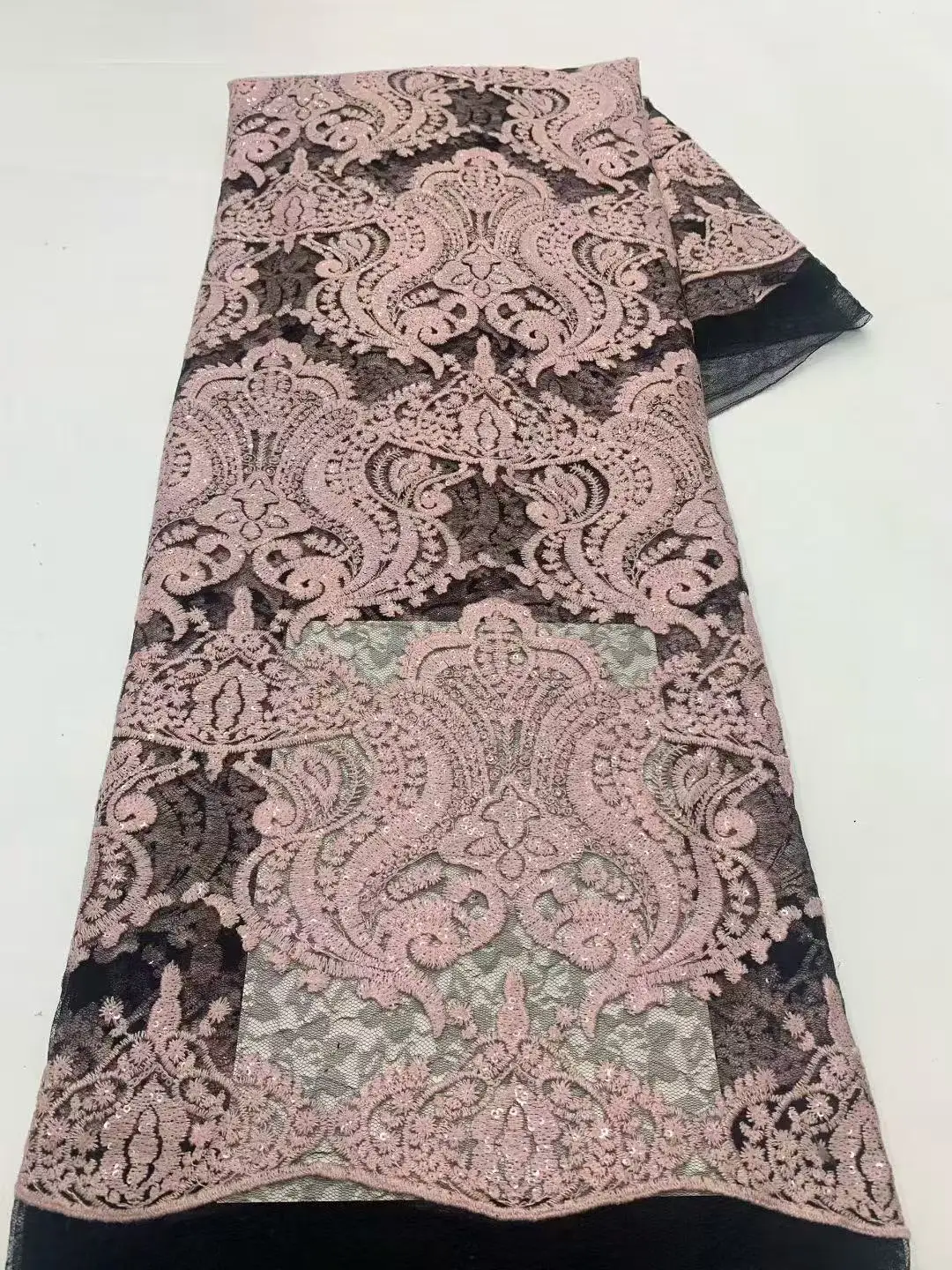 

Luxury High Quality Dubai nigerian lace fabrics 2025 Sequence Mesh Material Royal Bridal Beaded Lace Fabric For Wedding Dresses