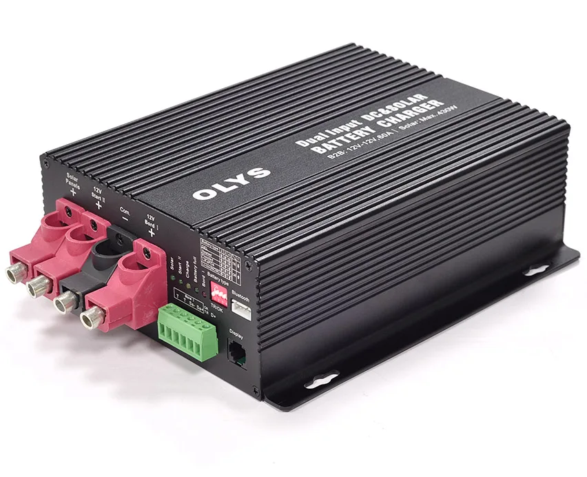 Supporto per caricabatterie CC e solare a doppio ingresso da 12 V a 12 V. APP e misuratore gratuiti BT. Batteria per caricabatterie automatico intelligente per veicoli