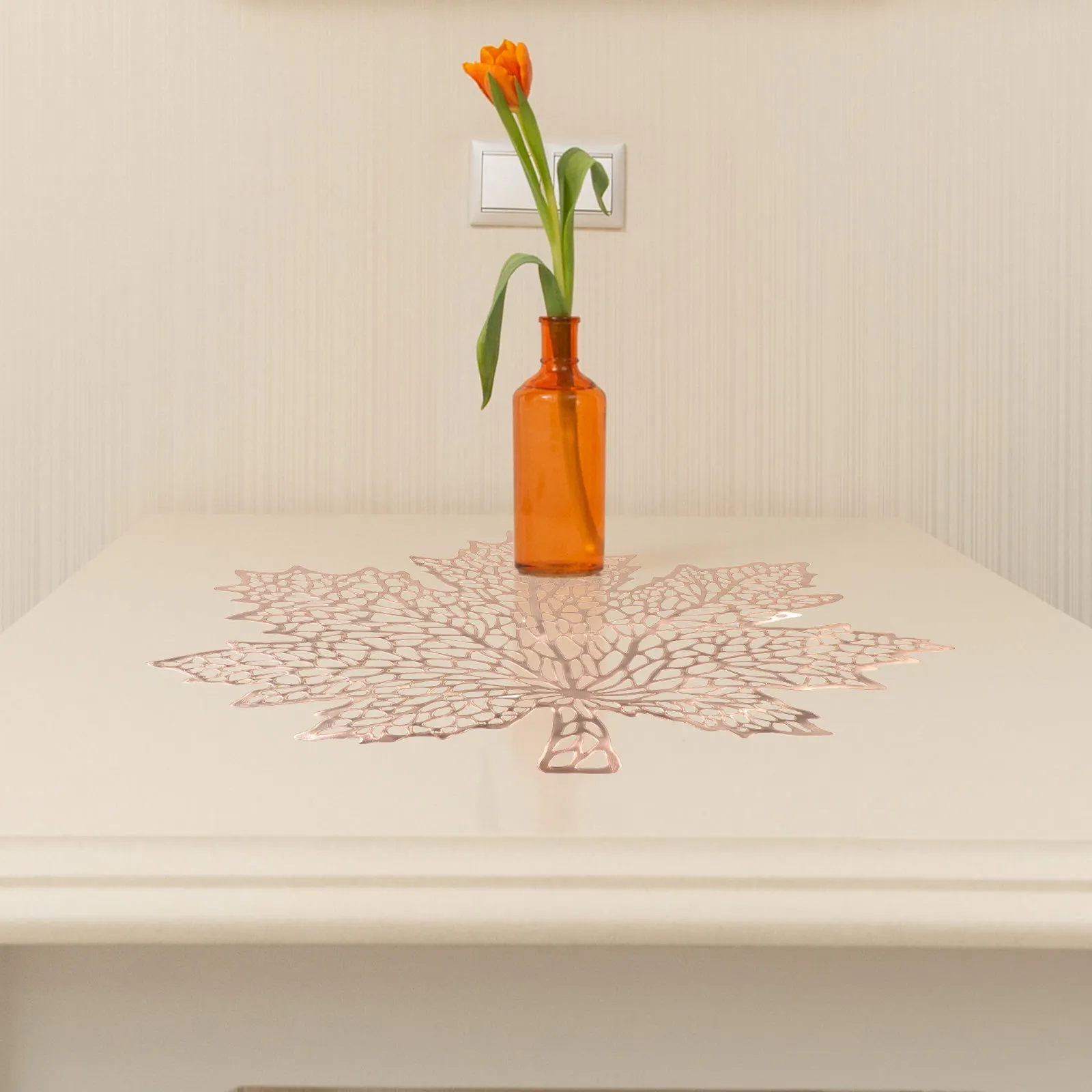 

2Pcs Maple Leaf Placemats Golden Creative Heat Insulation Table Protection Pads for Thanksgiving Dining Decorative Household