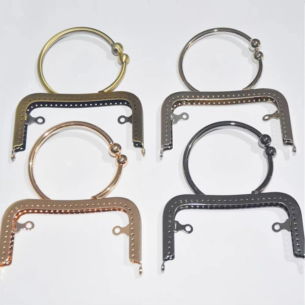 

1pcs Bag Frame Kiss Clasp Purse Clasp Frame Bag Handle Bag Accessories Vintage Concave Waist Smooth DIY Mini Handbag Hardware