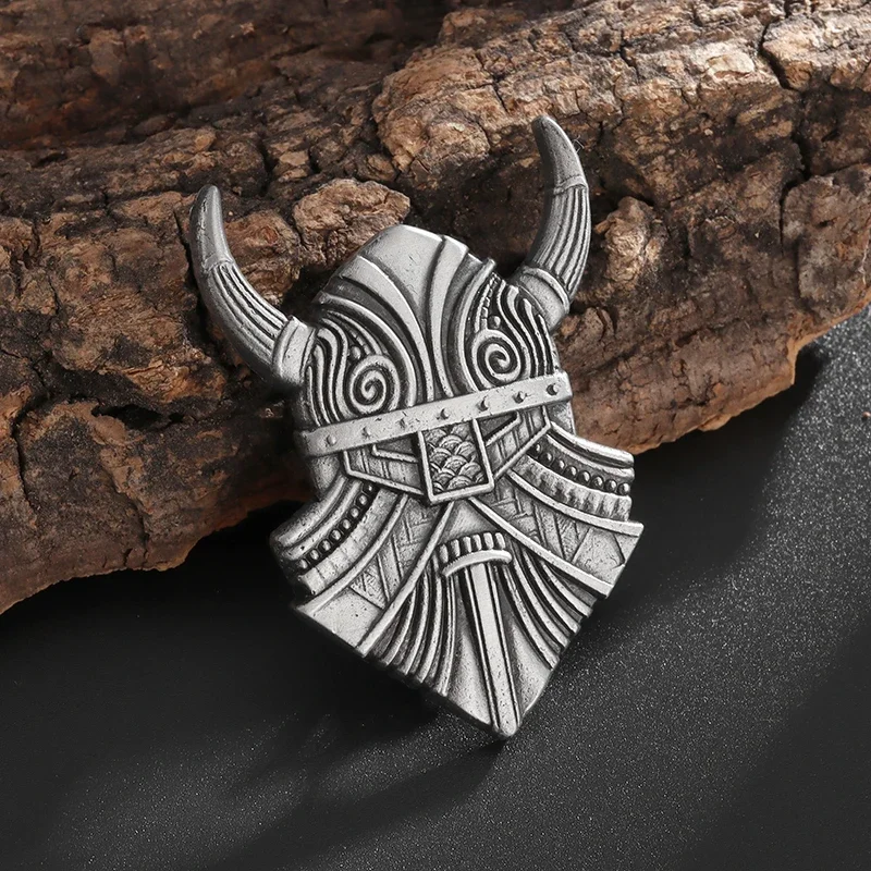 Retro Domineering Odin Horn Warrior Metal Helmet Brooch Men's Personality Punk Fashion Handsome Clothing Accessories Jewelry