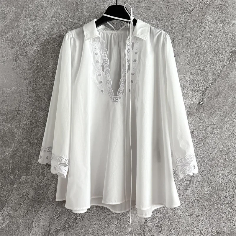 Zomervakantie Stijl Wit Geborduurd Hol Gesplitst Katoenen Shirt Voor Vrouwen V-hals Lange Mouwen Losse Top Casual Shirtclo