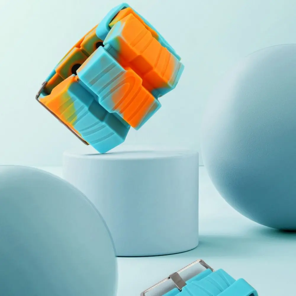 

Adjustable Wrist Weight Bracelet Silicone Yoga Weighted Wrist Strap Sweat-proof Universal Weight-bearing Fitness Equipment