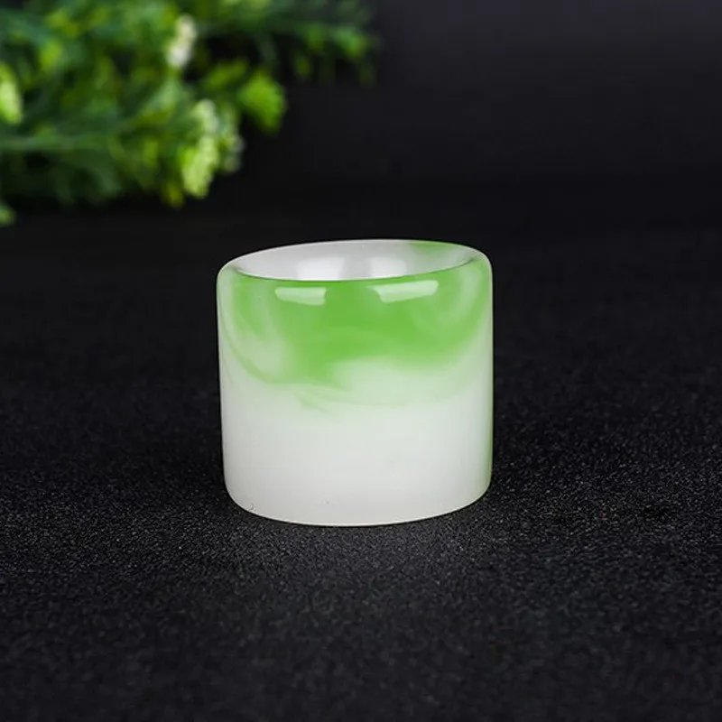 

Xinjiang Gobi Golden Jade Floating Flower Banzhi Men's Green White Floating Green Ring