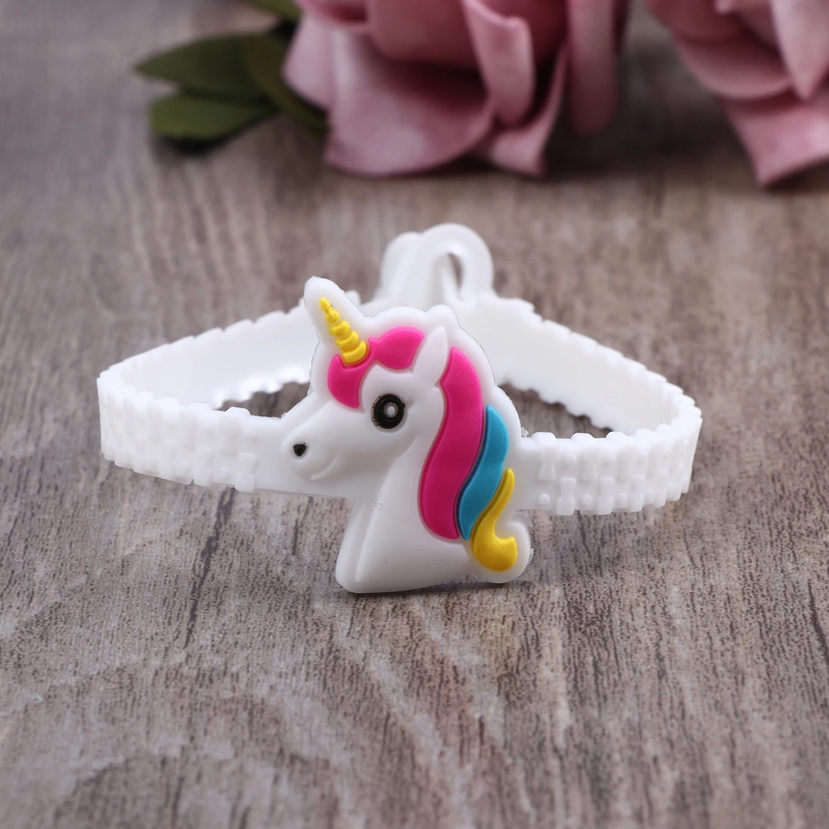 

10pcs Unicorn Bracelets Silicone Wristbands Rubber Charm Child Adjustable Stretchy Cute Rainbow Gifts Accessories