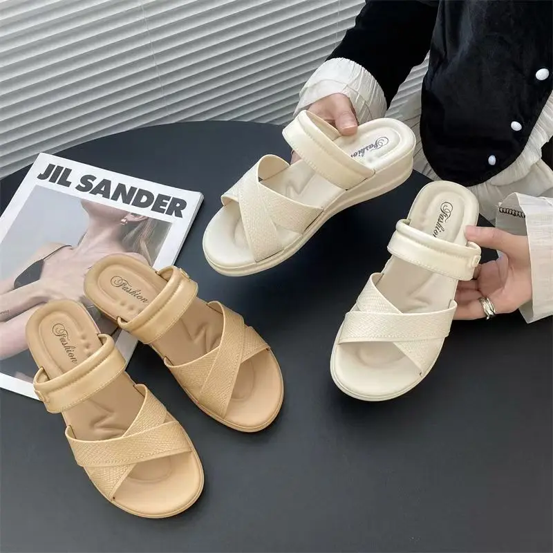 المرأة المفتوحة تو الجوف خارج أسافين النعال الصيف سميكة وحيد عدم الانزلاق خفيفة الوزن المنزل النعال في الهواء الطلق نعال شاطئ الصنادل