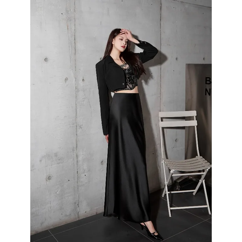 

Teenage Fashion Trend Vinegar Satin Half Skirt with A Glossy Double-sided Satin and Gilded Light A Floor Dragging Fishtail Skirt