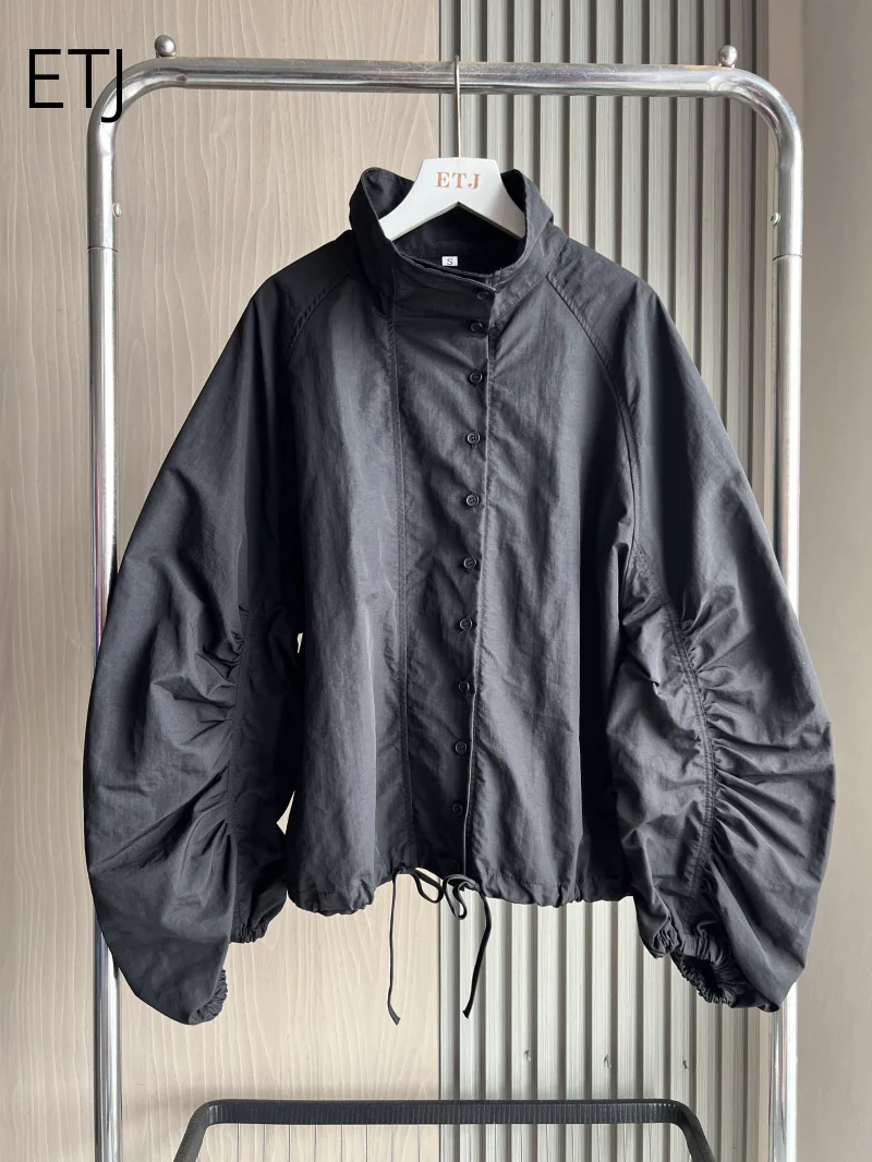 ETJ 2026 Damen Polyester Windbreaker mit Stehkragen, Knopfleiste, Leichtgewicht, Wasserabweisend, Puffärmel, Oversize-Jacke – Detail 17