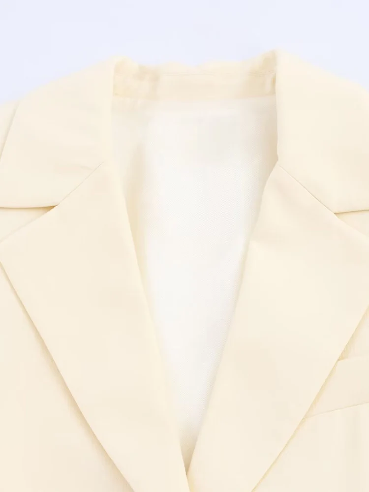 ملابس الخريف النمط الأوروبي والأمريكي نمط جديد سترة معطف عصرية ومتعددة الاستخدامات بلون سادة وأكمام طويلة