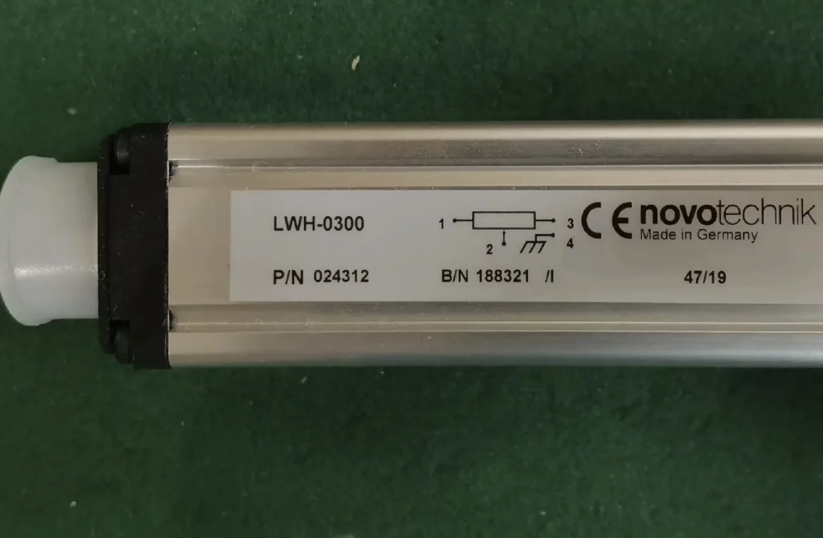 For Novotechnik LWH…