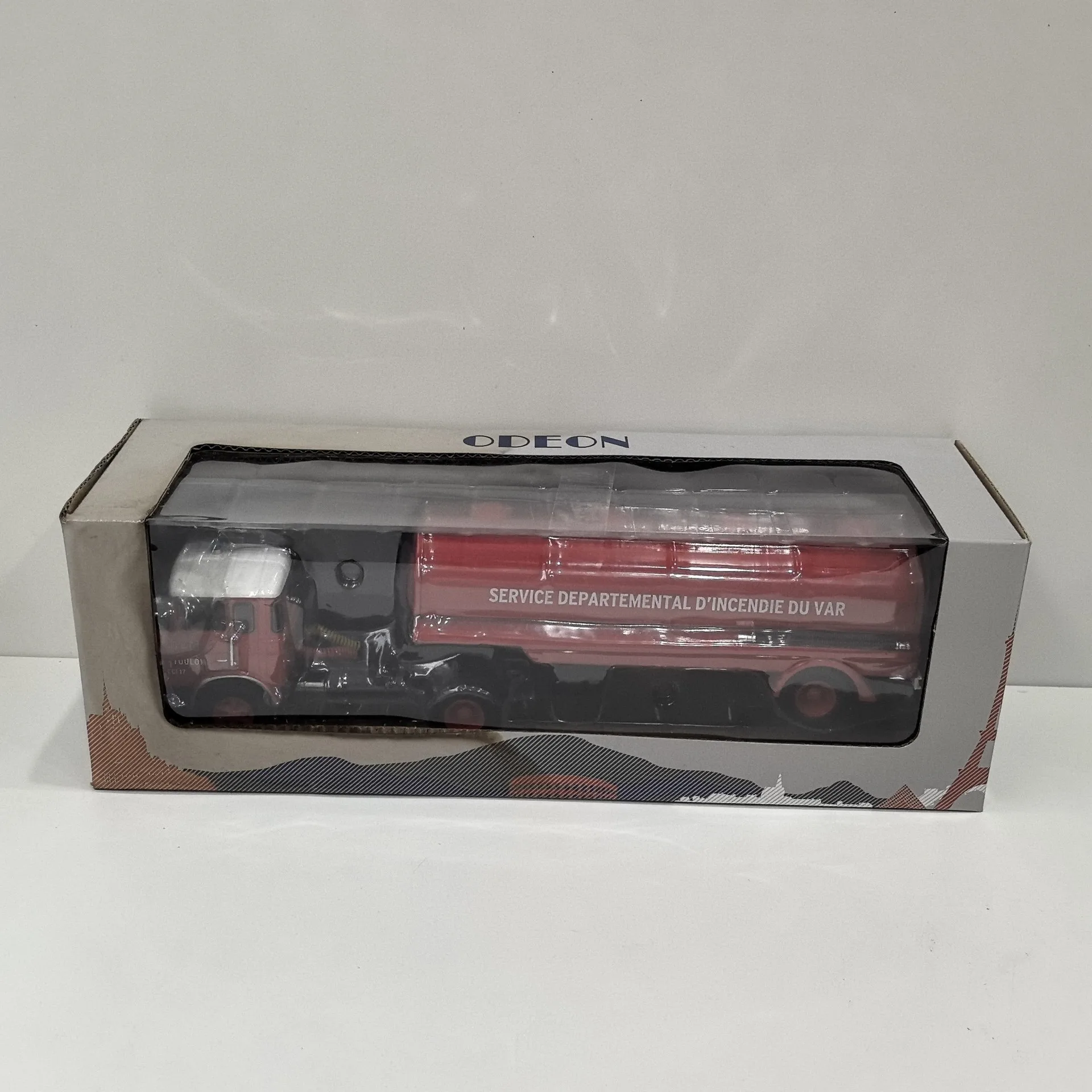 

Old Box Diecast ODEON 1:43 Scale BERLIET TR12 Front of The Car Is Made of Alloy and The Interior Is of Plastic Alloy Car Model