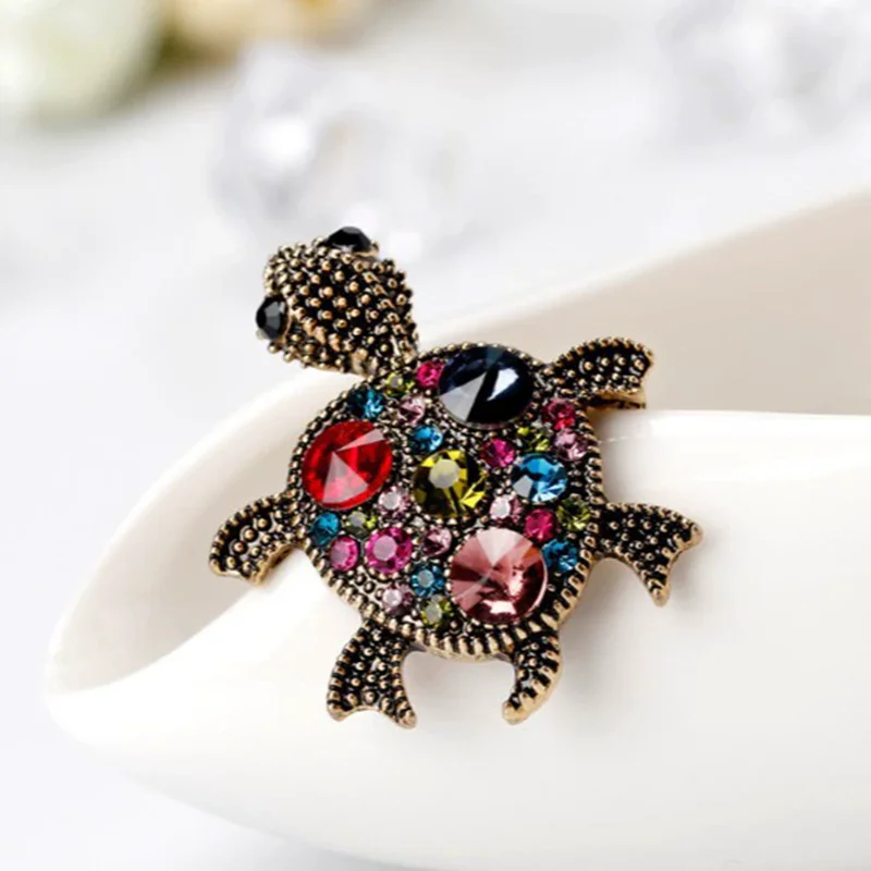 Vintage Cute Tortoise Brooches for Women Fashion Colorful Rhinestones Brooch Pins Coat Sweater Jewelry Animal Accessories Gift