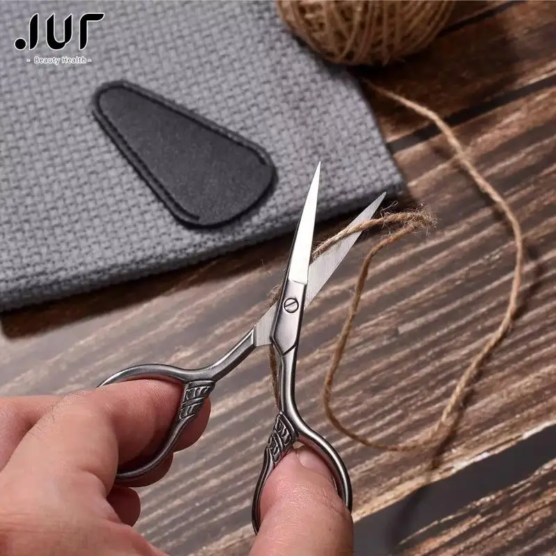 1Pcs Stainless Steel Small Makeup Grooming Scissors Eyebrows For Manicure Nail Cuticle Beard And Mustache Trimmer Nose Hair Tool