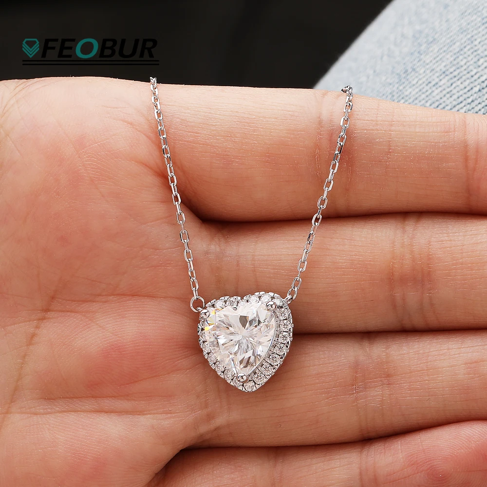 

FEOBUR 1/2/3/4CT Moissanite Heart Necklace for Women 925 Sterling Silver Sparkling Halo Lab Diamond Neck Chain Jewelry