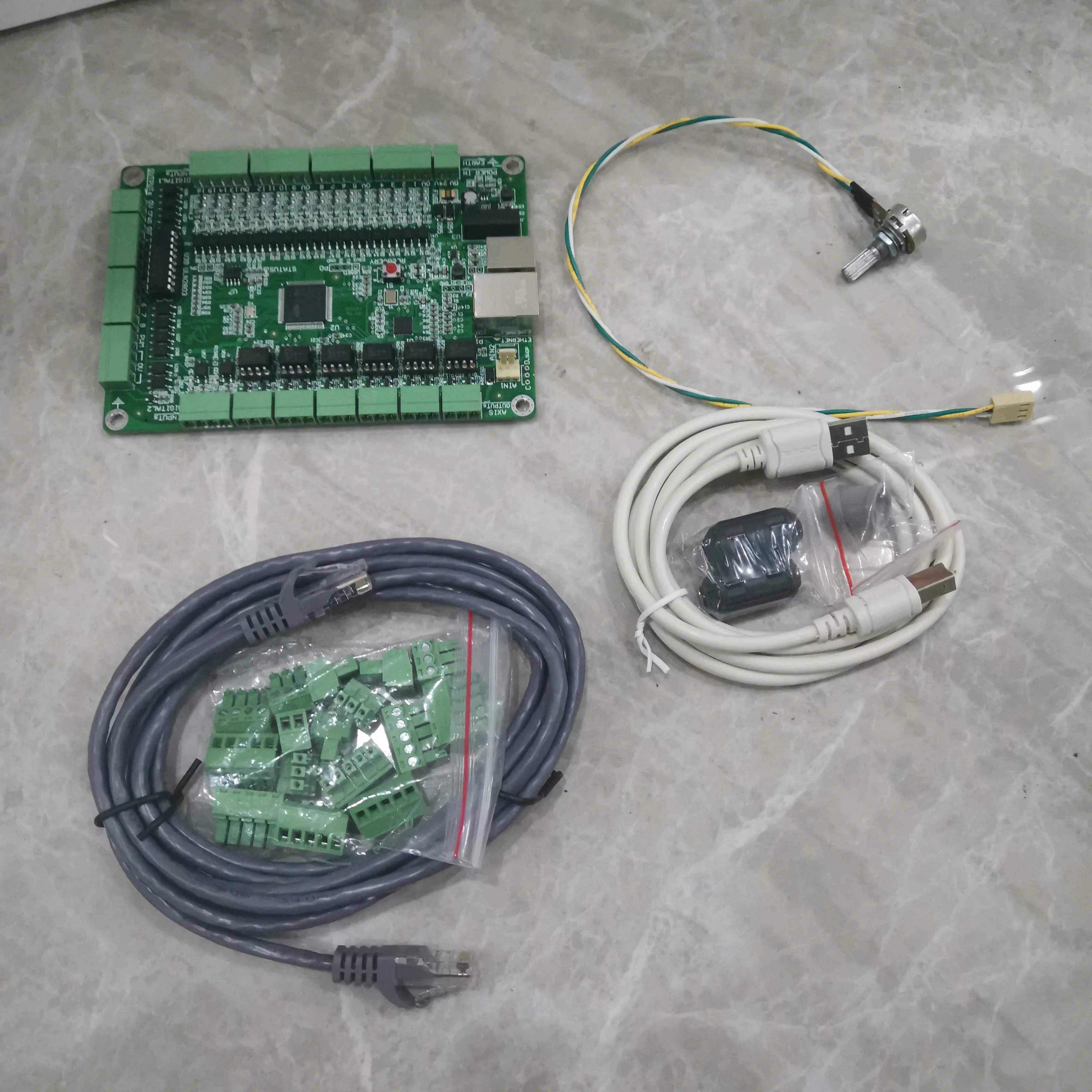 

Mach3 USB/ETHERNET Dual Interface 6-Axis Motion Board CNC Motion Control Card Controller Breakout Board