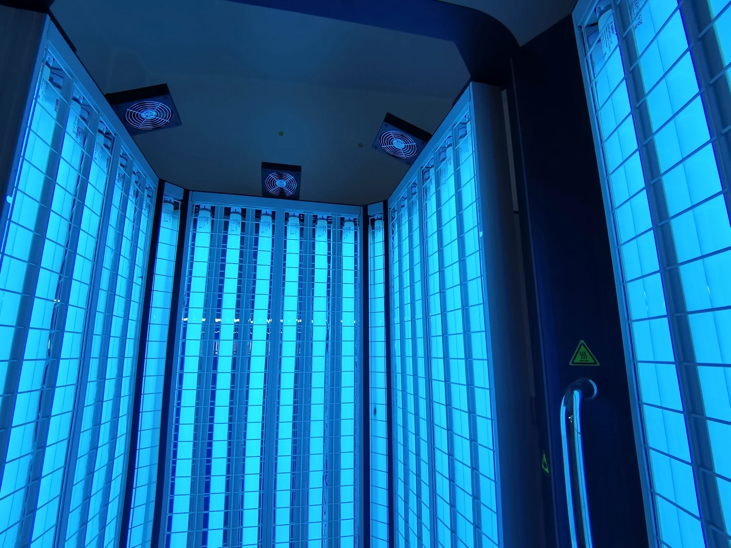 Kernel KN-4005 Puva Cabine Fototerapia de lâmpada UVB de corpo inteiro / Fototerapia LED Pdt para fototerapia de corpo total hospitalar