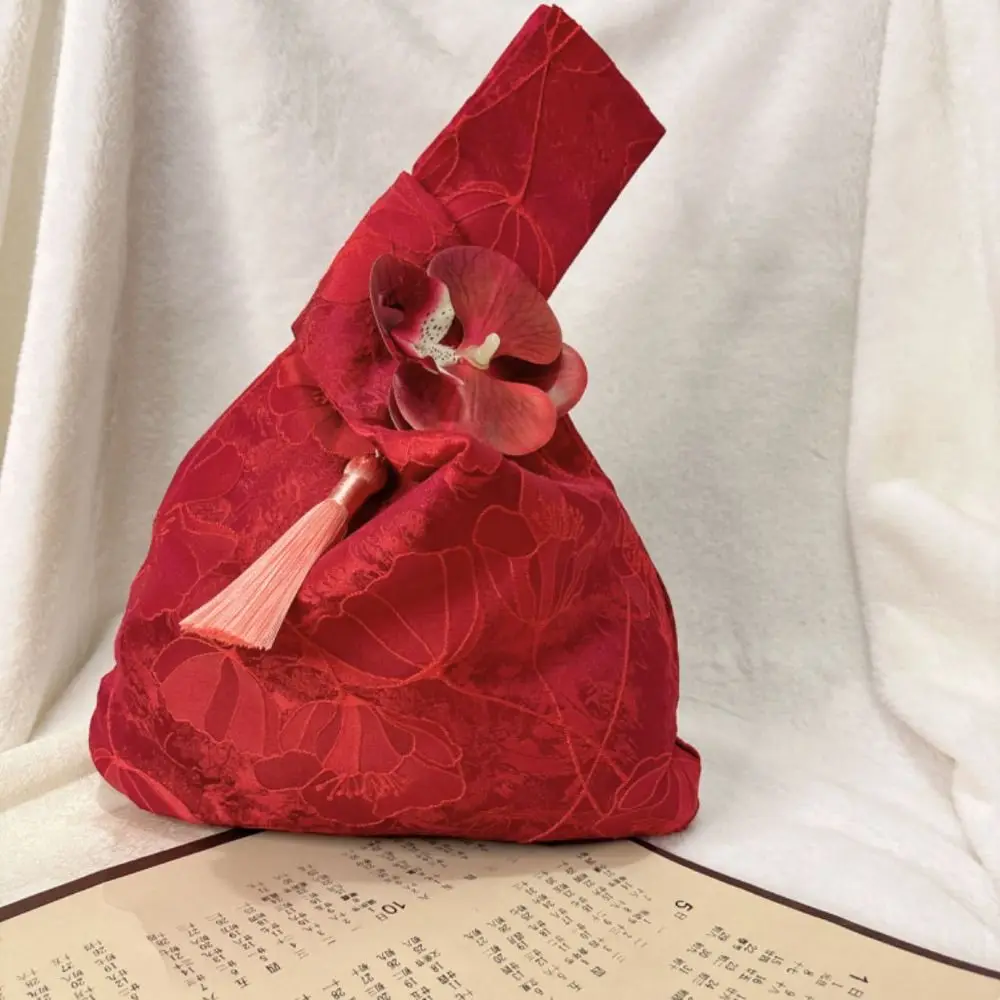 

Cheongsam Accessories Tassel Knot Wrist Bag Small Item Pouch Flower Pendant Embroidery Handbag Red Wedding Candy Bag