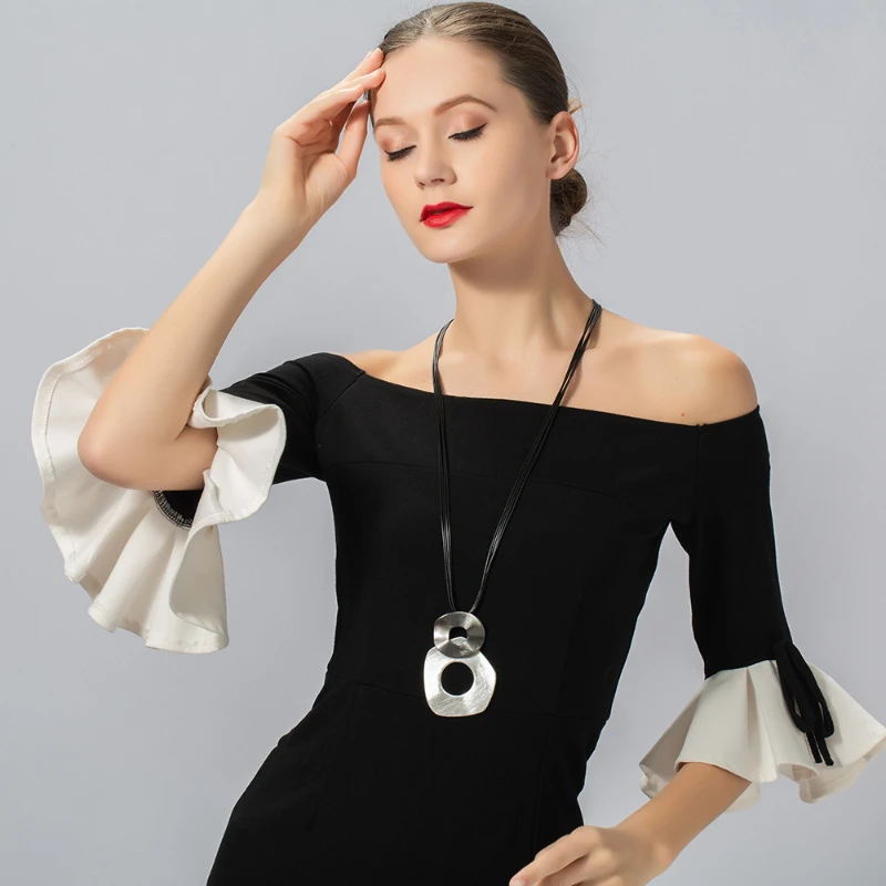 الأزياء الهندسة الخريف / الشتاء سترة سلسلة سبيكة نحى النساء OL شخصية تنوعا الملابس قلادة سحر المجوهرات