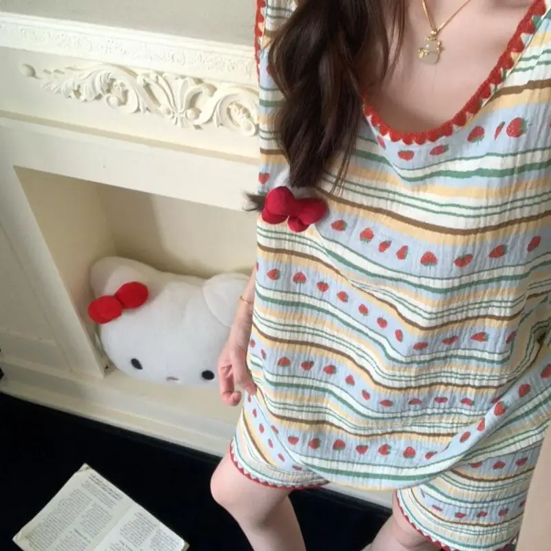 Sweet Strawberry Print Striped Double-Layer Cotton Yarn Pajamas Women's Summer Vest Shorts Loungewear 2026New