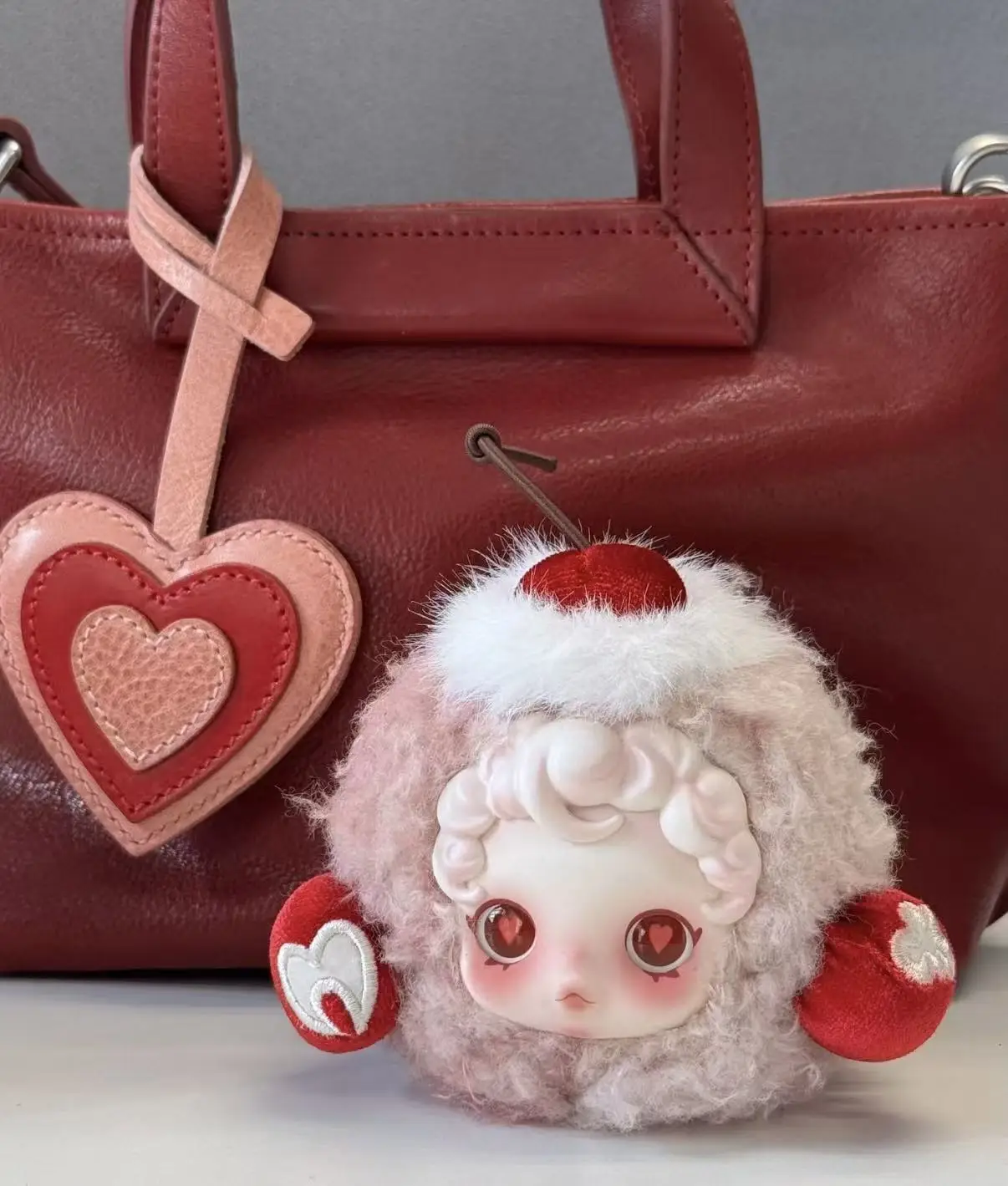 

POP MART SKULLPANDA Sleepless Theater Series Blind Box - Mystery Action Figure Surprise Cute Model Toy for Birthday