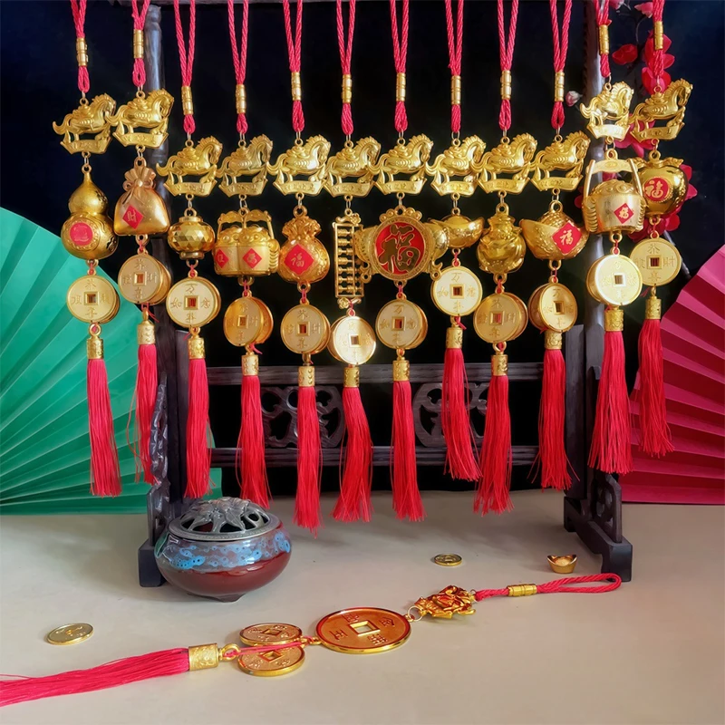 Китайский Новый год, золотой цвет, пластиковый кулон в виде лошади, длинные красные украшения с кисточками для автомобиля, домашний декор, подвесное украшение на удачу