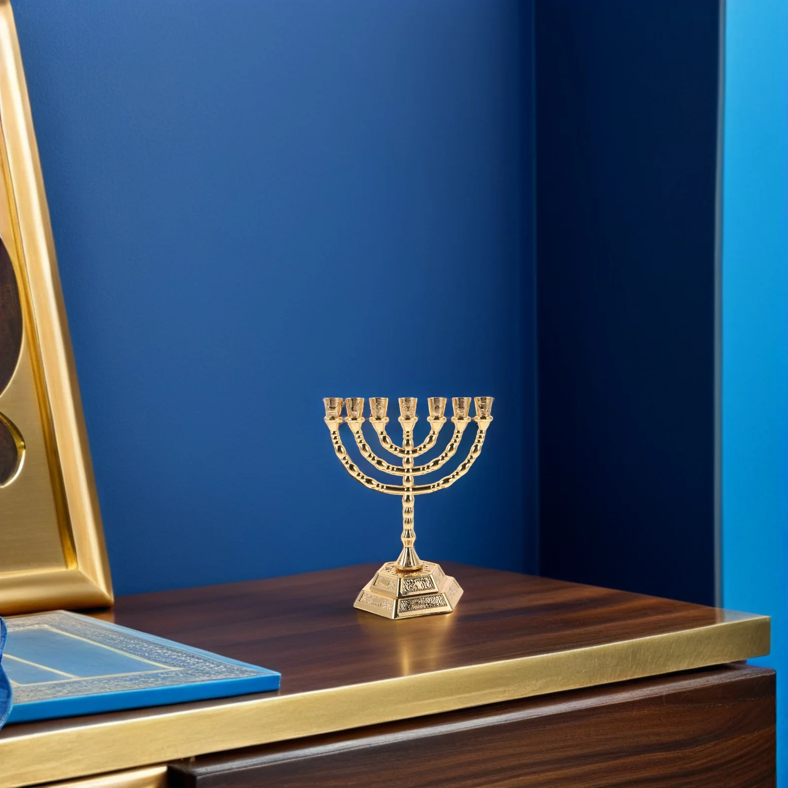 

1Set Jewish Ark of The Covenant Holder Statue Golden Menorah 7-Branch Decorative Table Centerpiece Religious Ceremonies