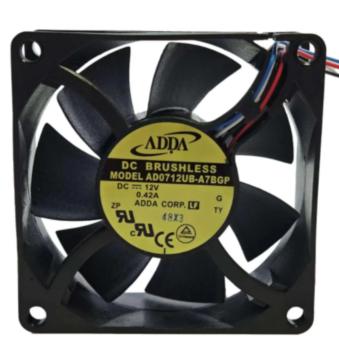 

ADDA AD0712UB-A7BGP DC 12 В 0,42 А 70x70x20 мм 4-проводной охлаждающий вентилятор для сервера