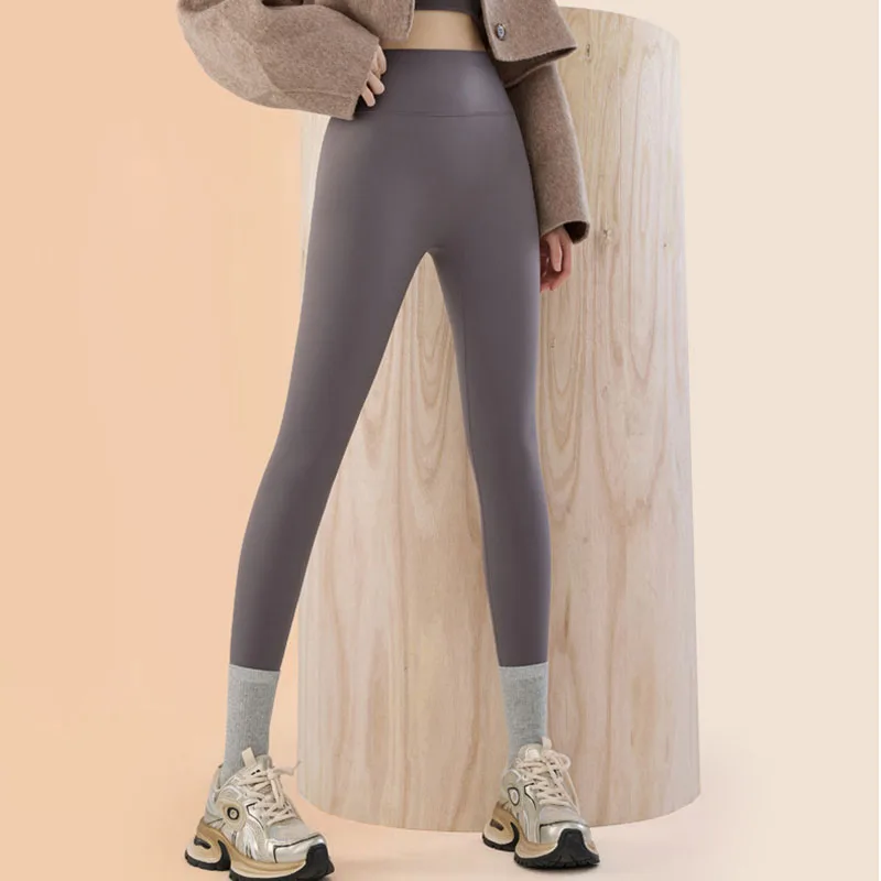 Legginsy damskie plus size, bezszwowe, z efektem skóry rekina, nowość na zimę 2025, ocieplane polarem, czerwone legginsy, seksowne legginsy wyszczuplające z wysokim stanem.