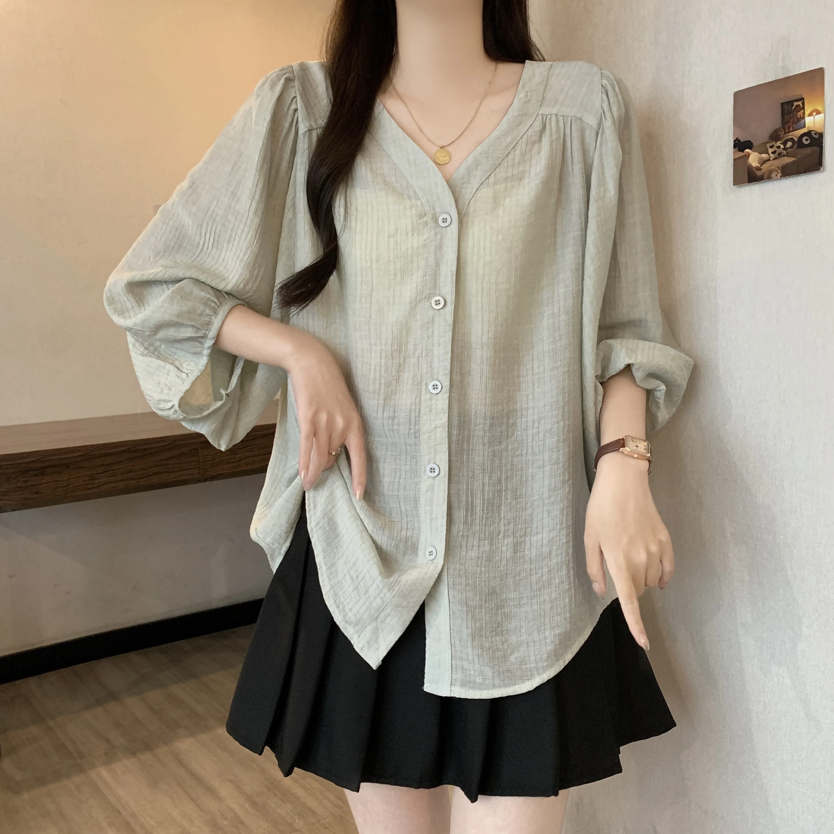 Slimming Loose Fit Sun Protection Shirt Women's Thin Summer 2026 plus Size V-Neck Half Sleeve Casual Top Korean Style