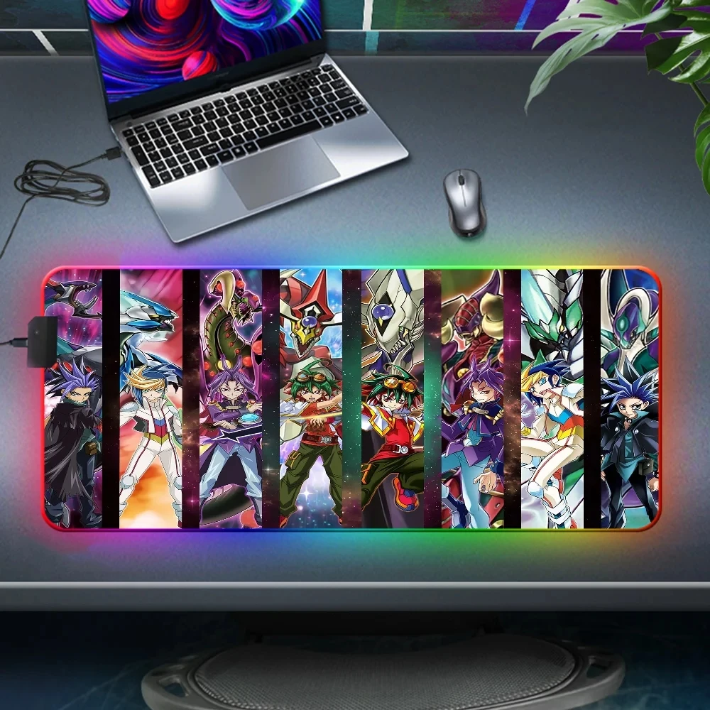 

Large Size Backlit LED Anti slip Mousepad Yu Gi Oh Anime RGB Mousepad Table Rubber Playmat TCG CCG Luminescence Mousepad 900x400