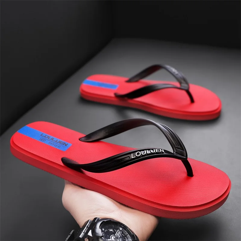 Hot Style Men's Flip-flops Fashion Versatile Mens Sandal Slipper Light Men Beach Shoe Trendy Mens Sandal Anti-slip Slipper