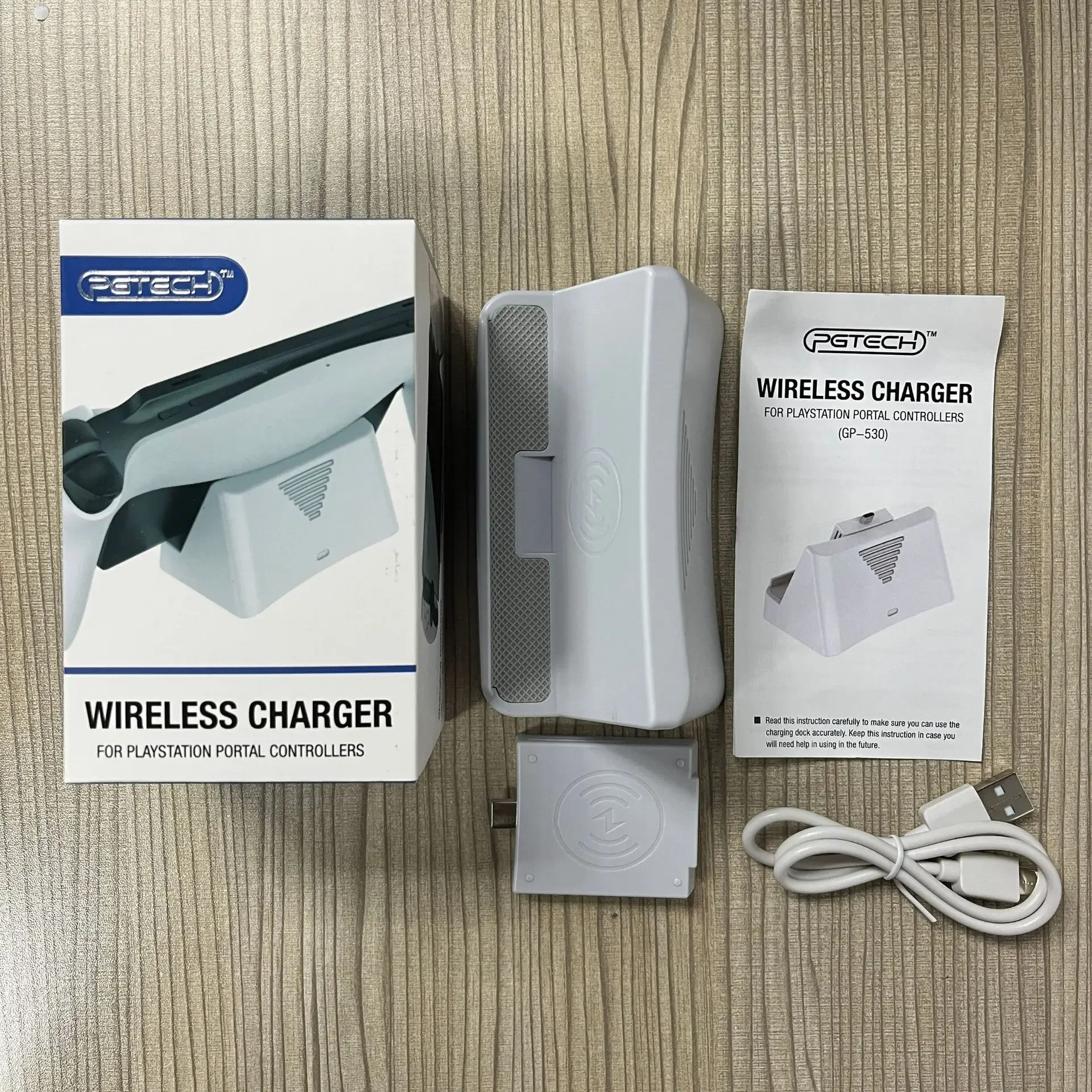 

GP-530 For PS5 Portal Streaming Wireless Charging Base Dock Stand handheld single seat charger with indicator light