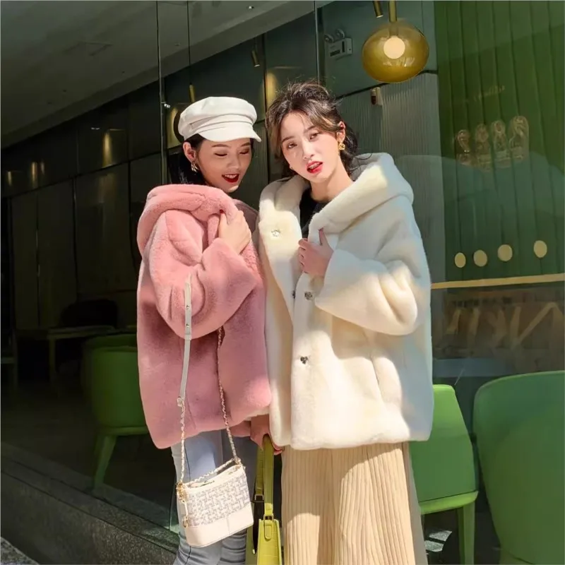 A new style of mixed fur warm coat loose and thick top fashionable hooded women's clothing