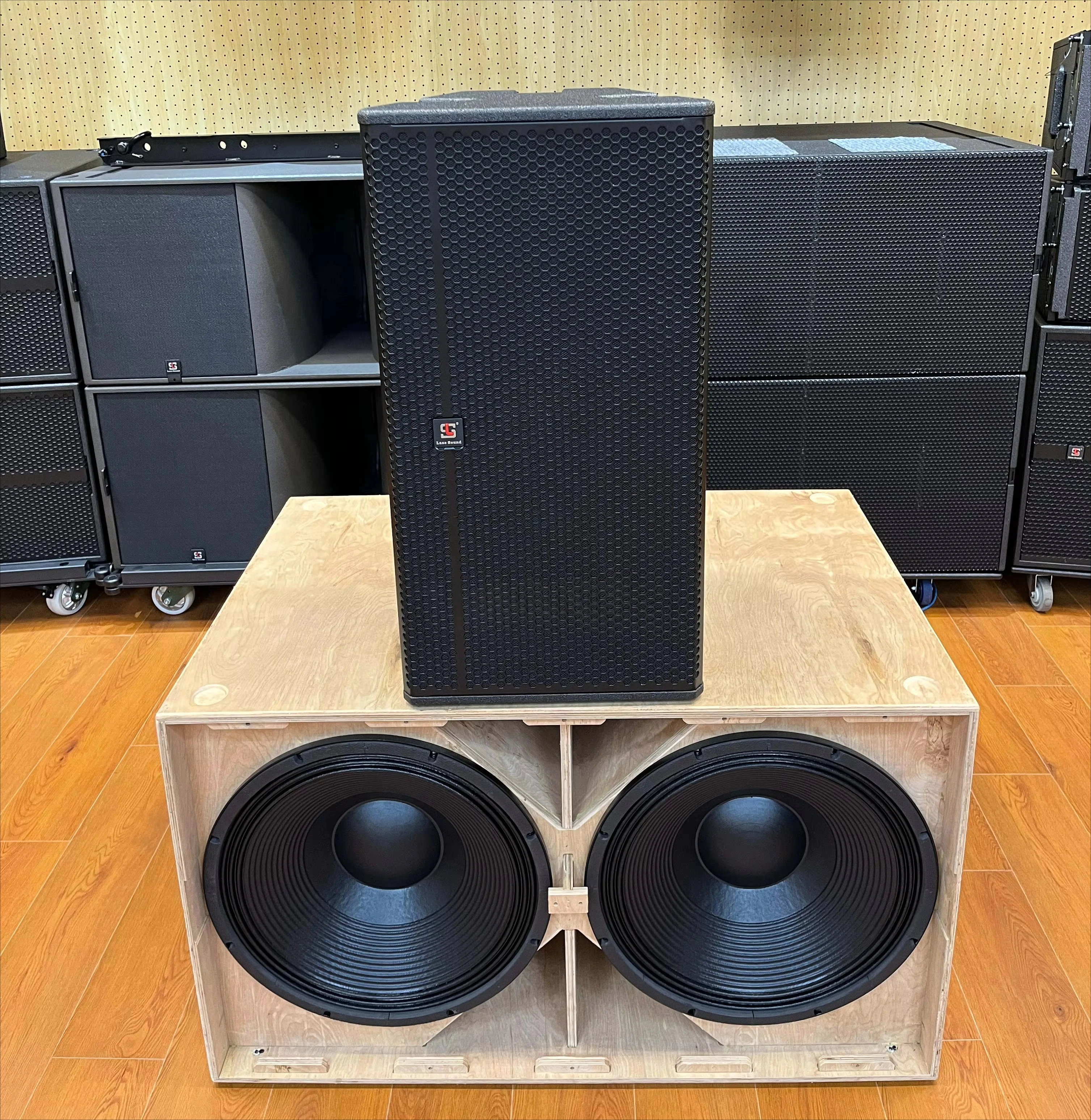 

Single 15 Inch Active Full Range 1400W Power Professional Sound pa System Outdoor Concert Sound System