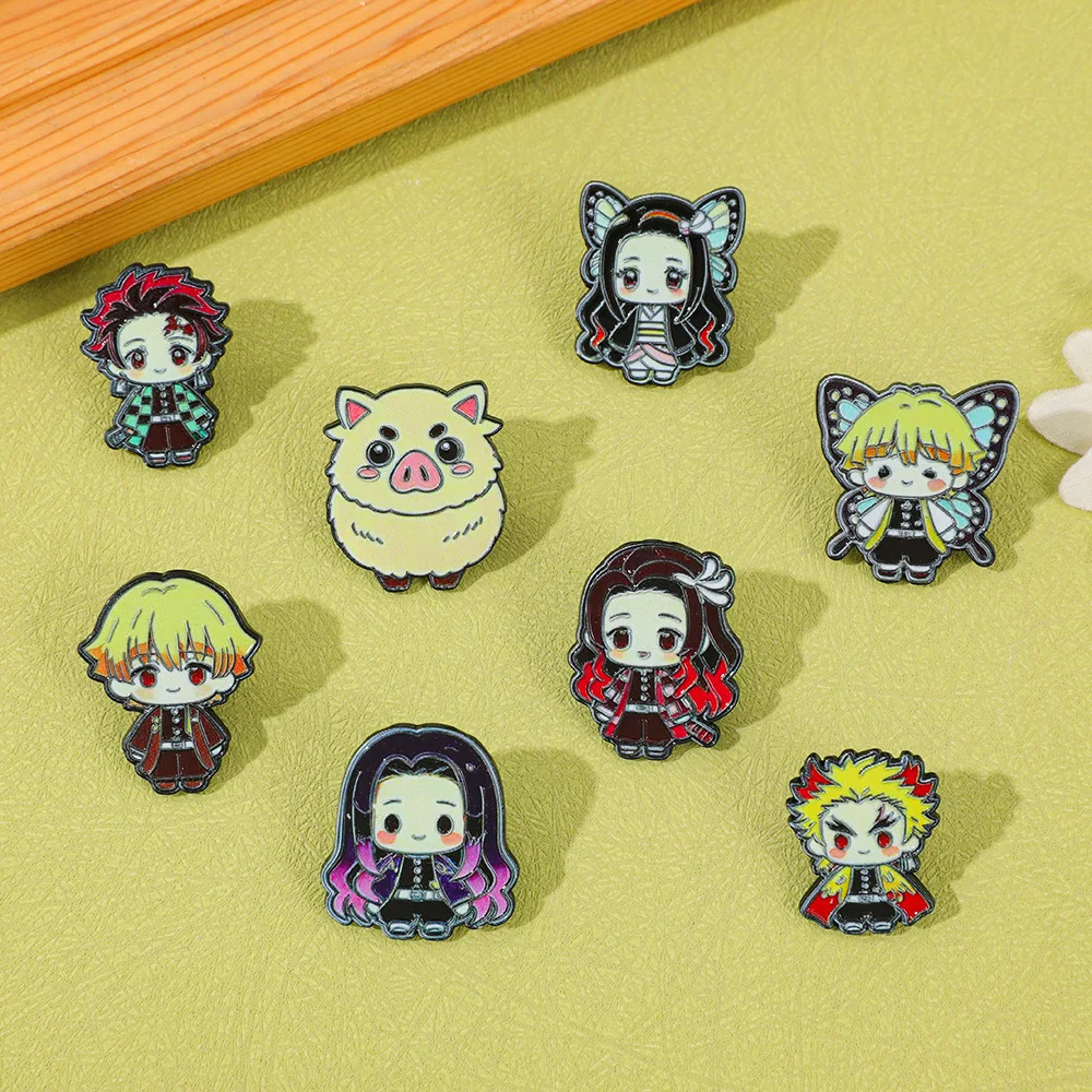 8-teiliges Anime Demon Slayer Emaille-Pin-Set - Kimetsu No Yaiba Niedliche Chibi-Charakter-Broschen Anstecknadeln für Rucksäcke – Detail 3