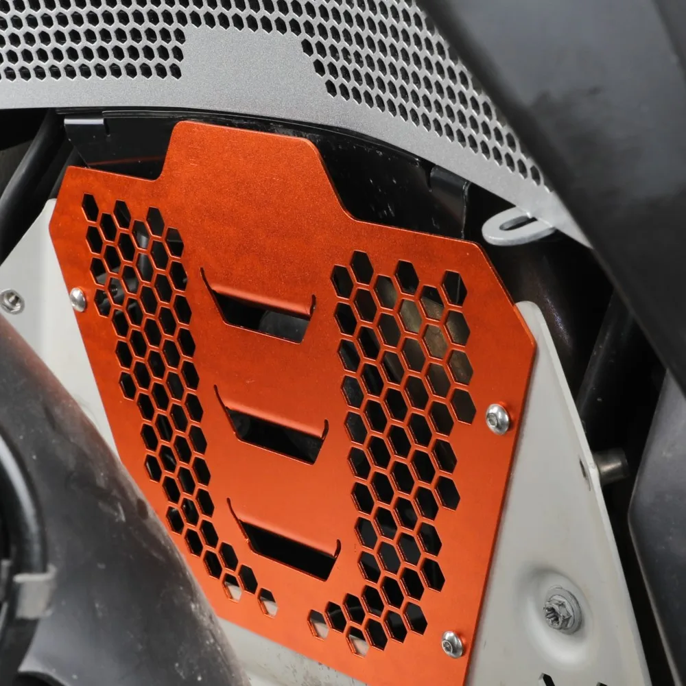 

Motorcycle FOR 790 Adventure R /S 790Adv 2018-2023 890 Adv R 2020 - 2023 2024 2025 Engine Skid Plate Cover Crap Flap Protection