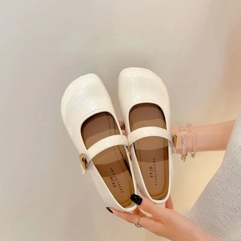 2026 Heightening  Style Casual Spring New Small Gold Bean Low Cut Single Shoes for Women