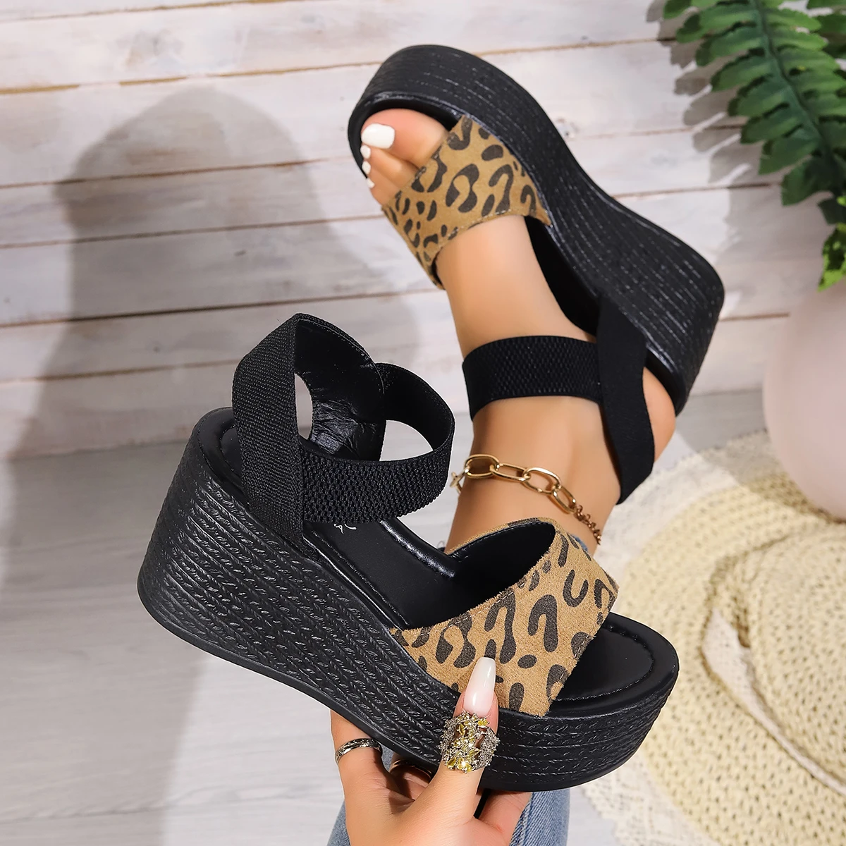 Europe and the United States foreign trade large new style elastic fish mouth sandals platform casual sandals