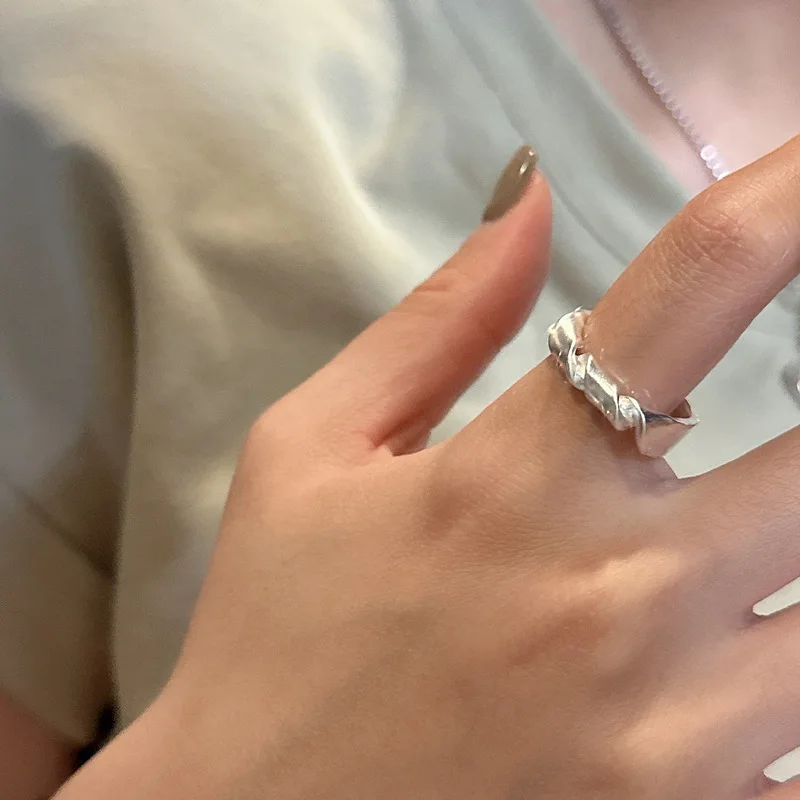 

S925 Sterling Silver Knot Matte Simple Geometric Design Open Ring
