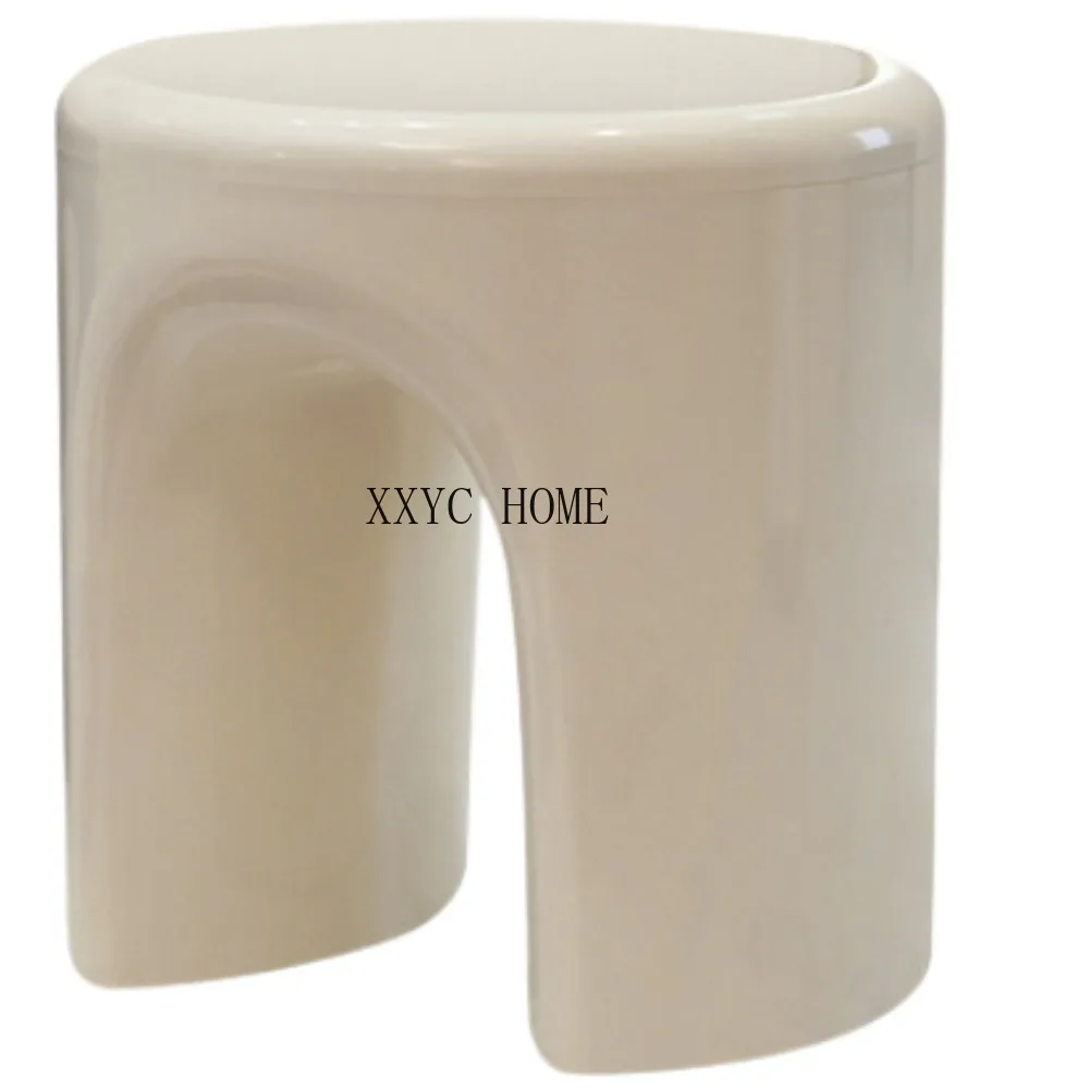 

Маленький стол для дома и балкона, простой современный креативный маленький круглый стол для гостиной, угловой стол, шкаф для маленькой квартиры