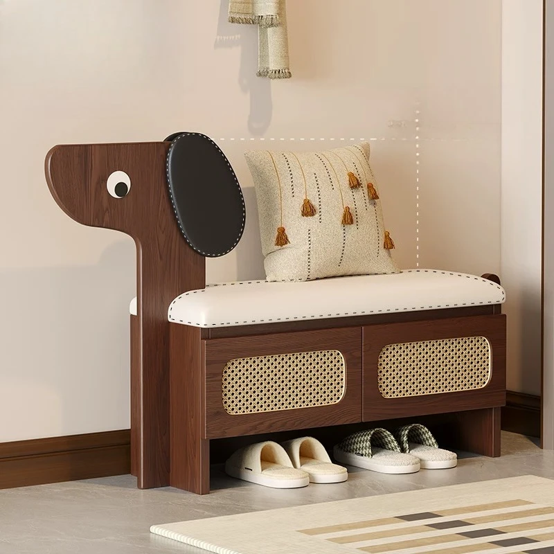 

Solid wood puppy shoe changing stool at the door of the home, rattan door, door entry, shoe cabinet, stool integration