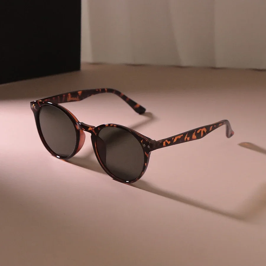 Casual Cat Eye Elegant Classic Sunglasses Men Women Fashion Vintage Sun Glasses Male Plain Brand Shades image 5