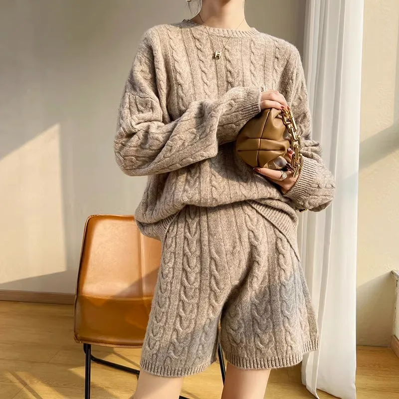 Thickened Fried Dough Twists Sweater Suit Women\'S Solid Round Neck Pullover Cashmere Sweater Shorts Two-Piece Loose Long Sleeve