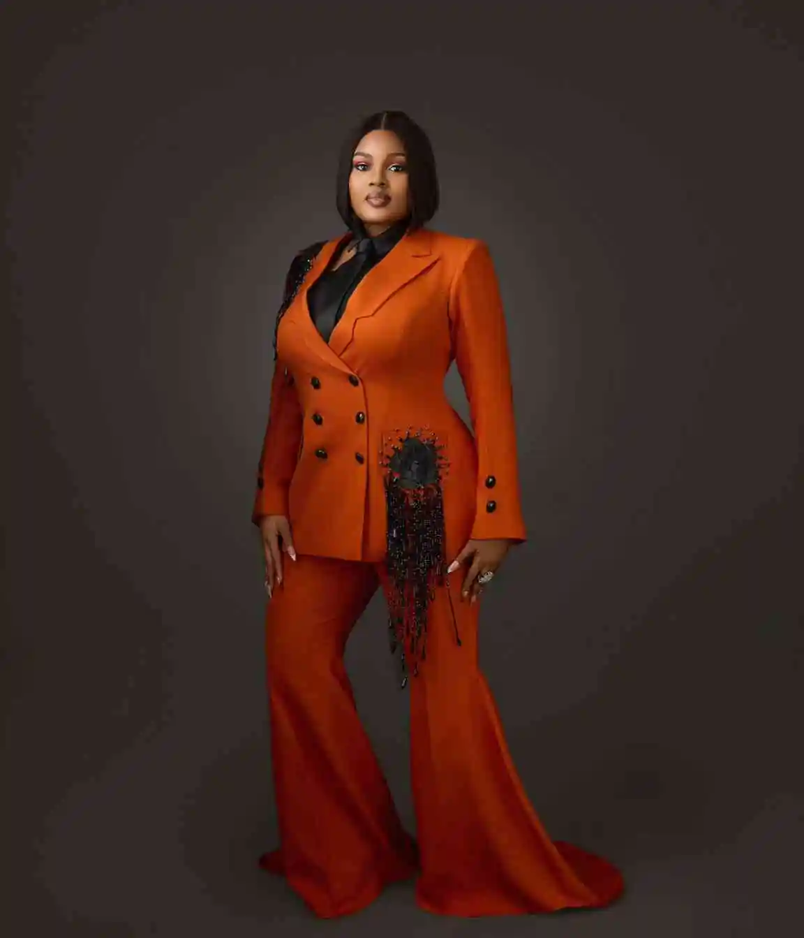 Charming Women Suits 2 Pieces Jacket Pants Double Breasted Beading Tassel Applique Formal Banquet Party Customized