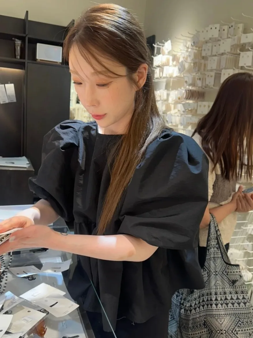 Faionable Bla Bubble Sve irt Women's ort Sve Chic Versatile Top Commute Sle Loose Fit ort Length  Color