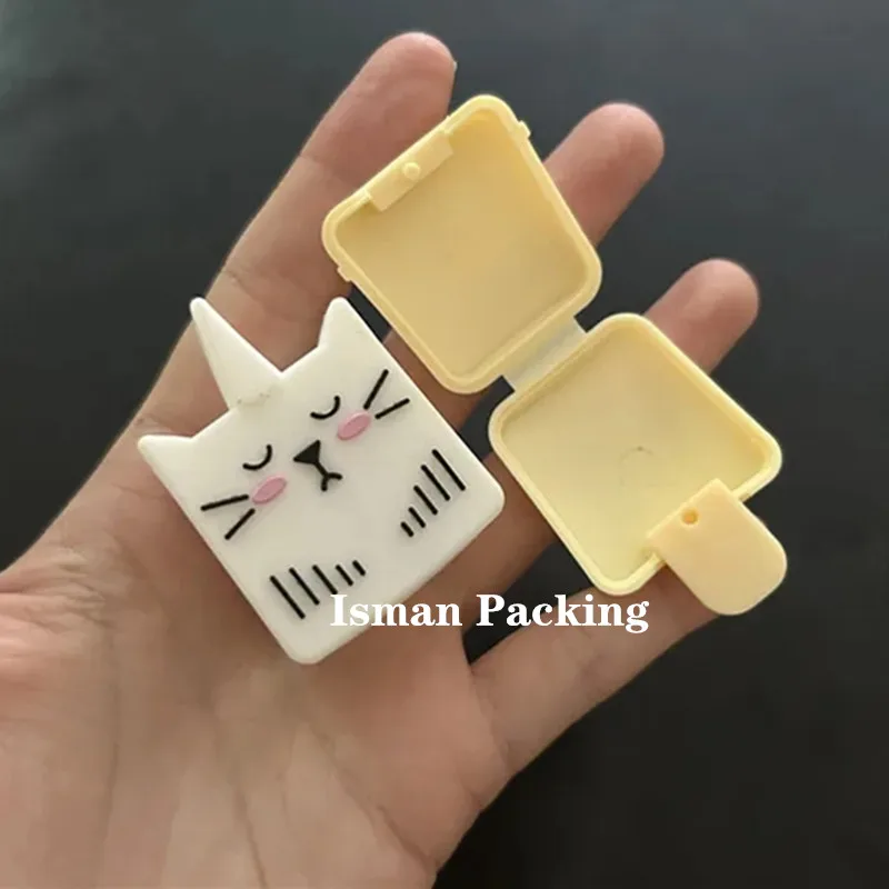 50Pcs empty new style cute mini cat shape beauty unique white lipstick case animal lip balm case container for children 2g