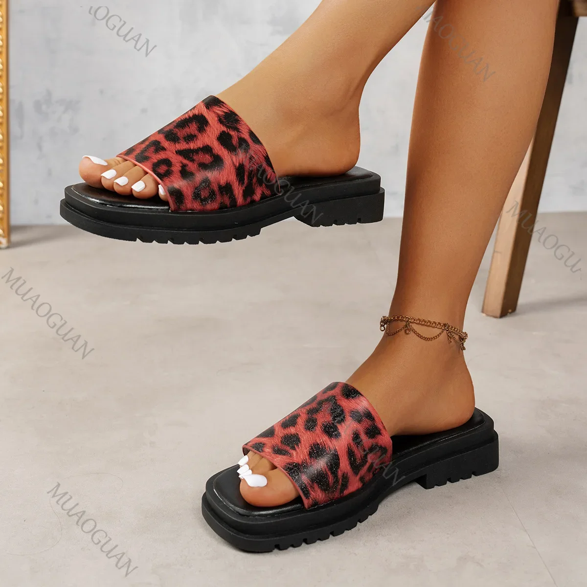 Chinelos para mulheres verão novas mulheres casuais chinelo leopardo impressão design chinelos femininos dedo do pé quadrado casa chinelo senhoras flip flops
