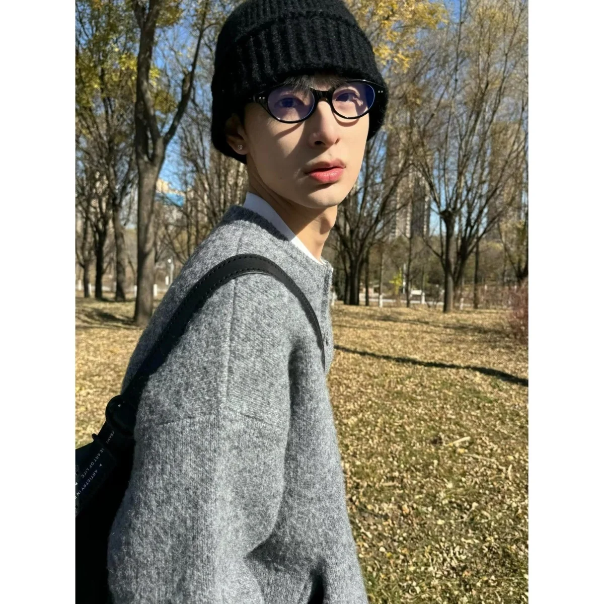 

Осень-зима V-Ne вязаный кардиган мужской цветной повседневный свободный крой длинный све дышащая верхняя одежда из полиэстера