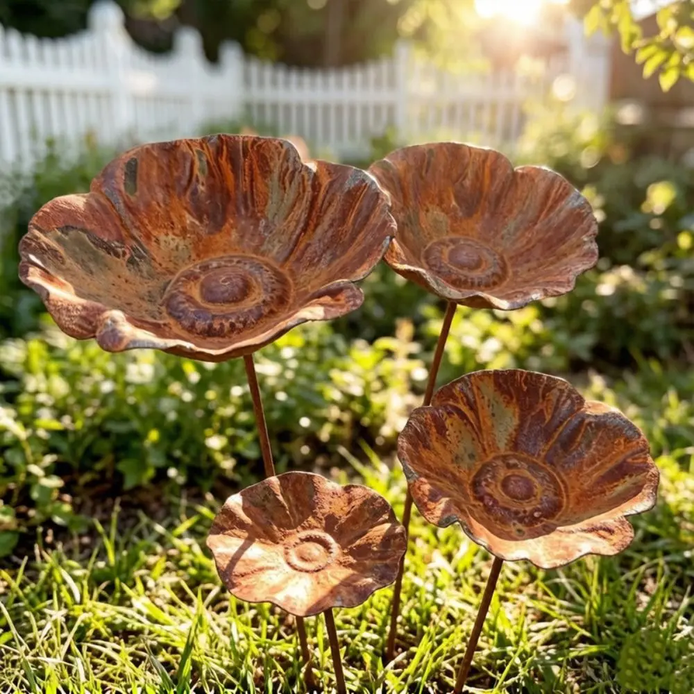 2/3PCS Metal Lotus Bird Bath Yard Decoration Rusted Red Bee Watering Station Handcrafted Decorative Decorative Ground Stake