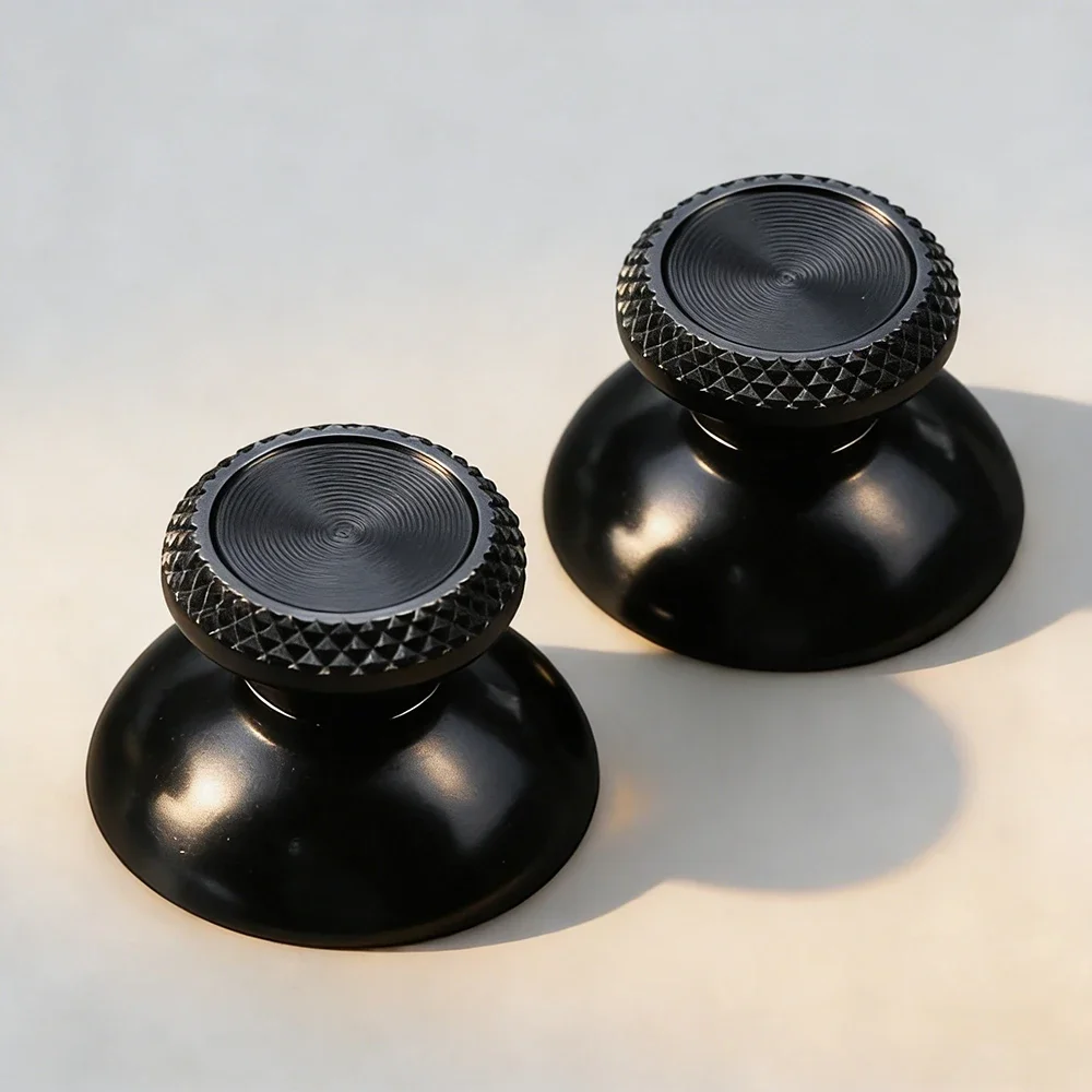 PS5 Aluminum Thumbsticks with Silicone Grip Caps image